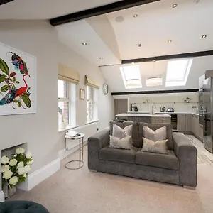 Serviced - St George's Five Harrogate