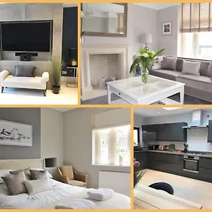 ※ Lovely House- With Parking ※ Bath