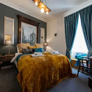 The Jeffrey Street Retreat Apartment
