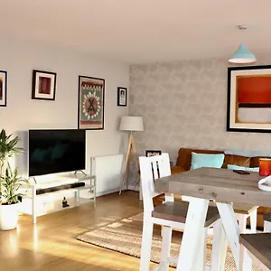 Art Home - Port Of Leith - Secure Parking Apartment