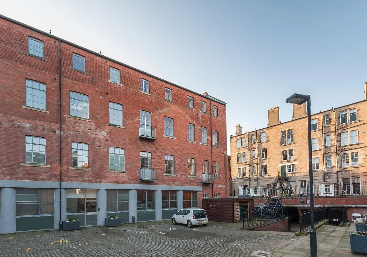 The Patriothall Residence Edinburgh Apartment